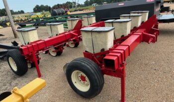 CIH 900 PLANTER $3,250