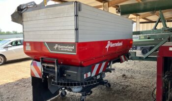 KVERNELAND FERTILIZER SPREADER $34,000